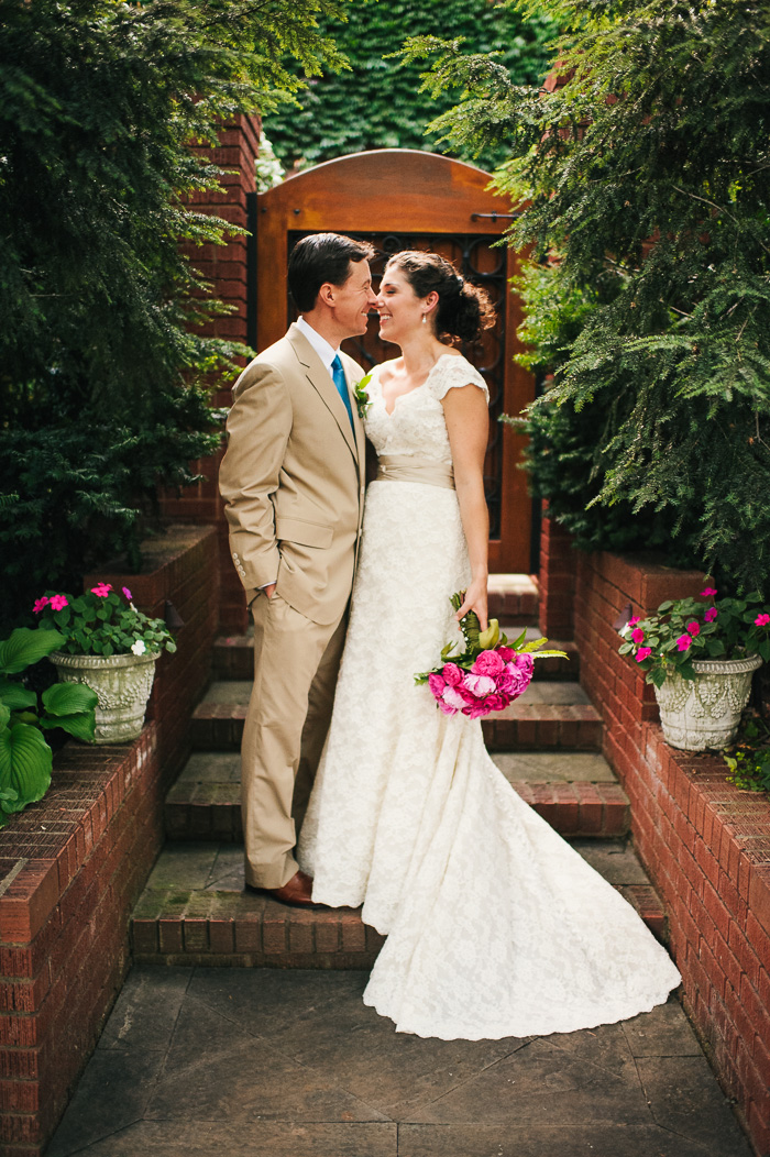 raleigh wedding photographer, backyard wedding, summer wedding, wedding photographer